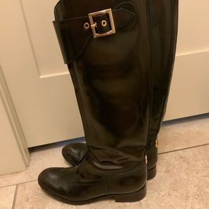 ⭐️⭐️⭐️SOLD⭐️⭐️⭐️Tory Burch Brown patent leather Riding boots Size 8.5